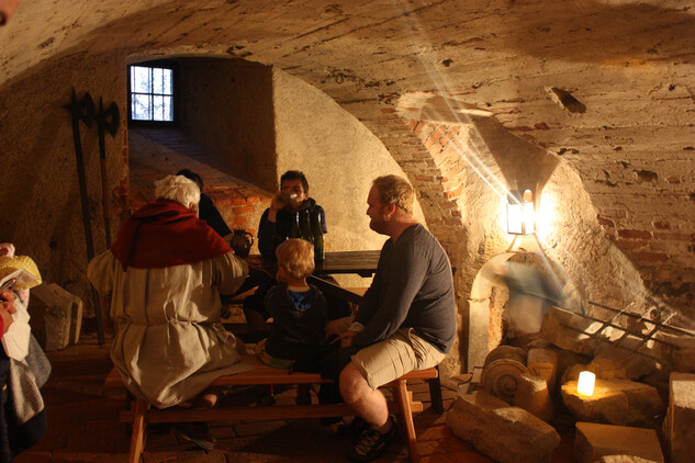 Noční prohlídky 2022 Noční prohlídky 2022